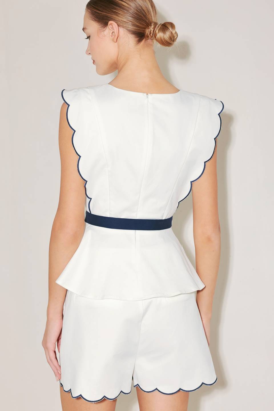 MY DARLING SCALLOPED TOP