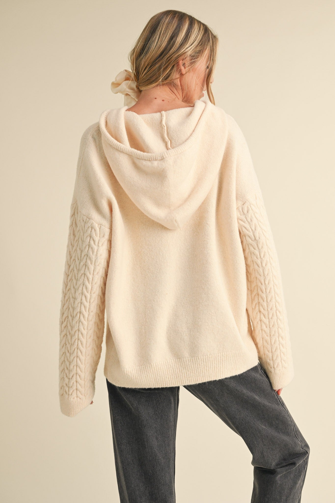 MY DREAMS SWEATER