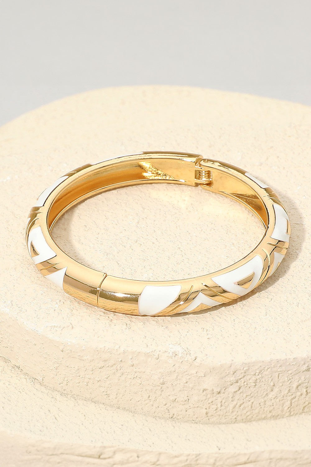 LOOK FORWARD BRACELET