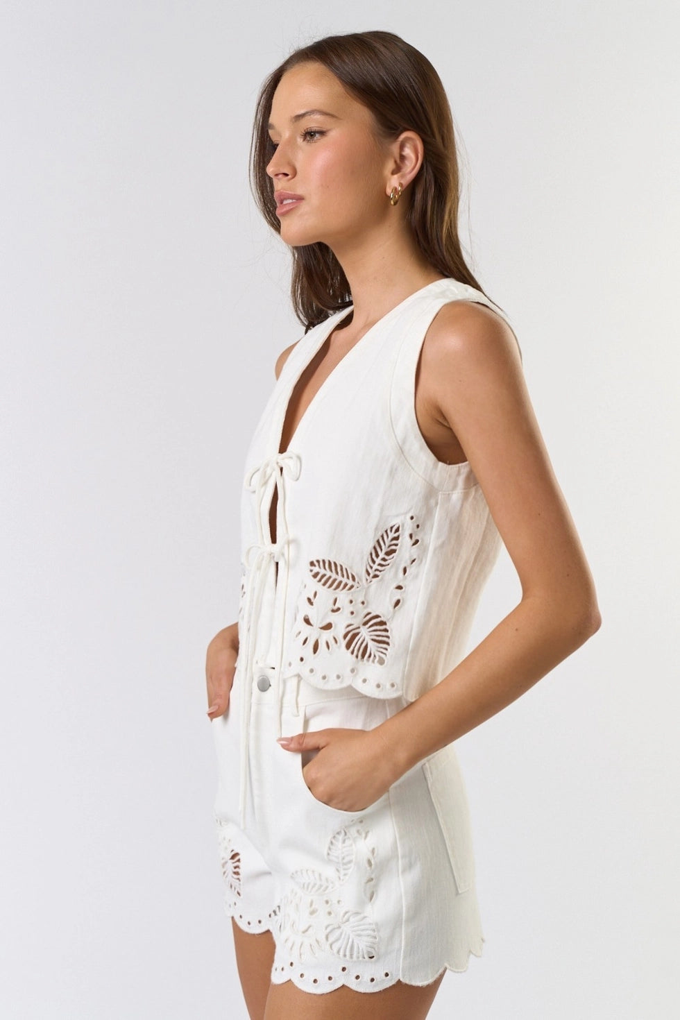MY DARLING SCALLOPED SHORTS