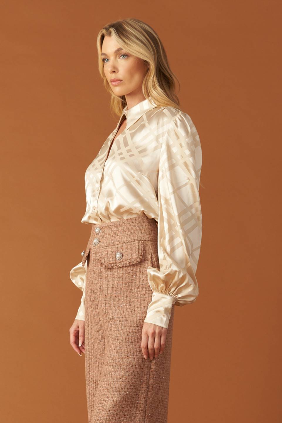 CATCH MY BREATH BLOUSE