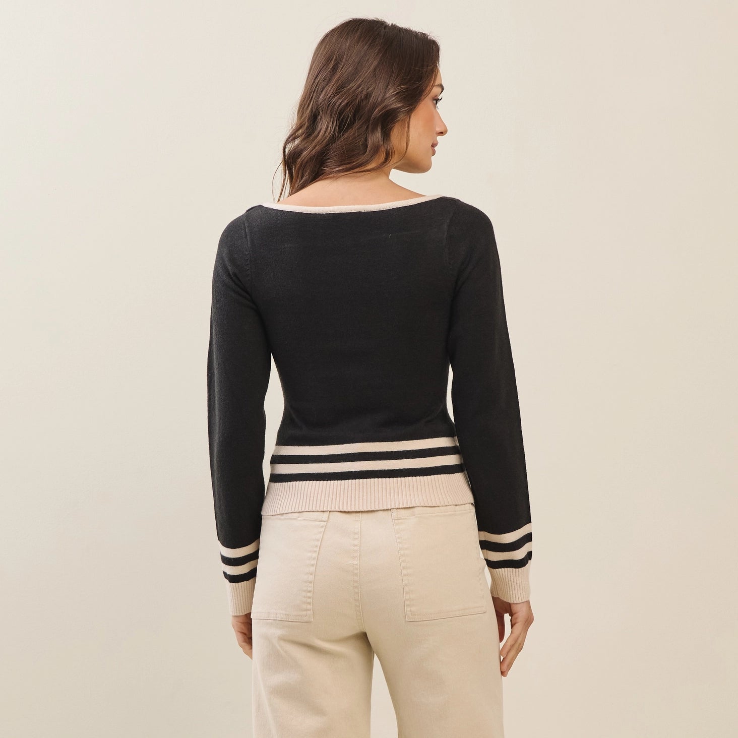 FIRST IMPRESSION SWEATER