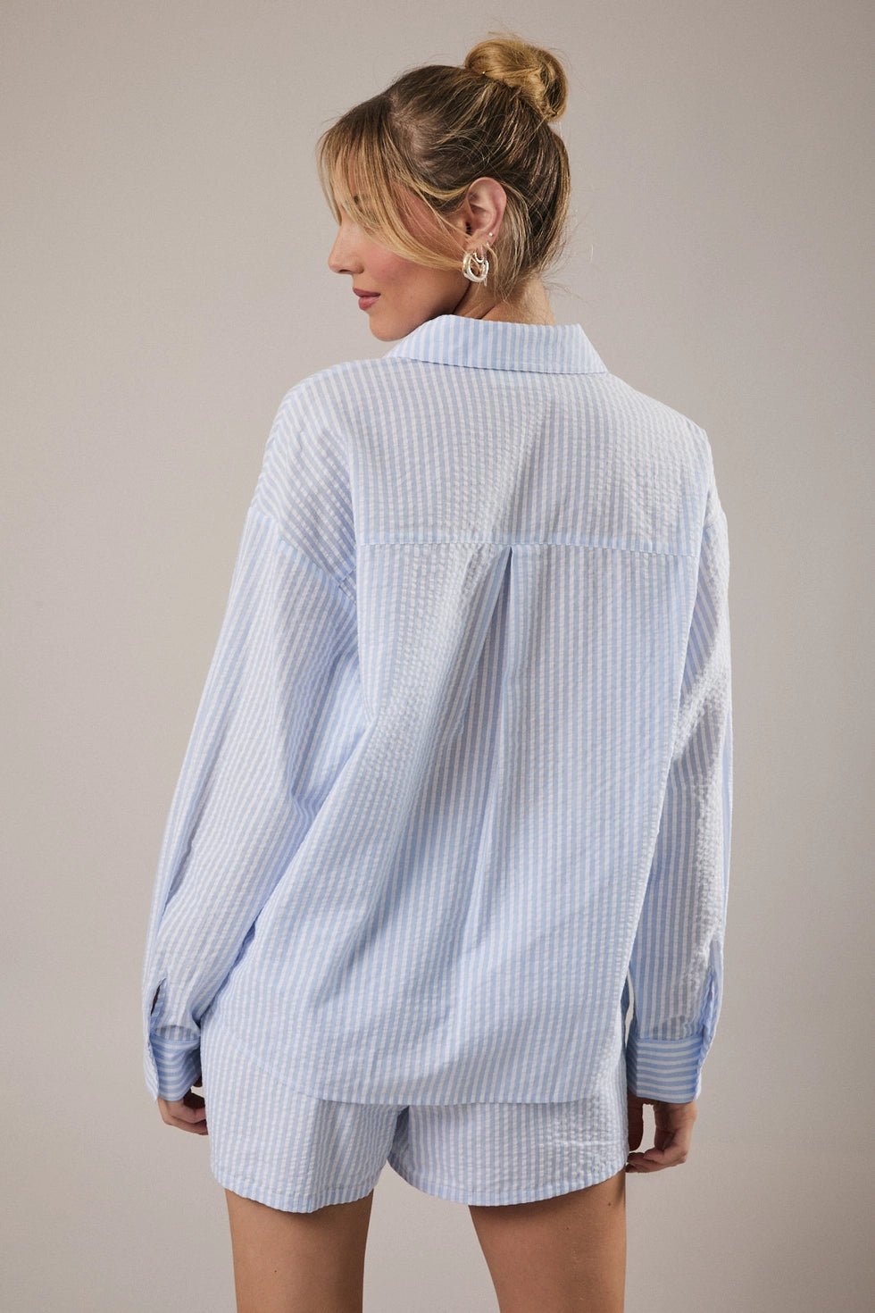 TO THE SEA BUTTON DOWN