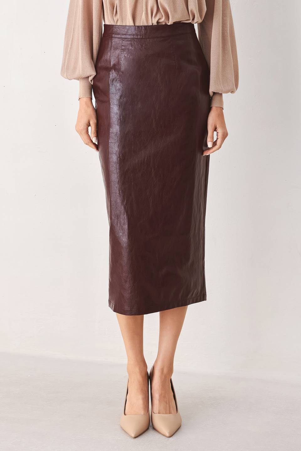 STAND TALL FAUX LEATHER PENCIL SKIRT