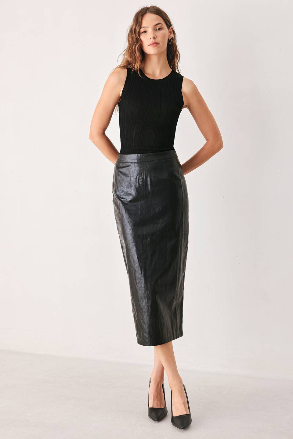 STAND TALL FAUX LEATHER PENCIL SKIRT