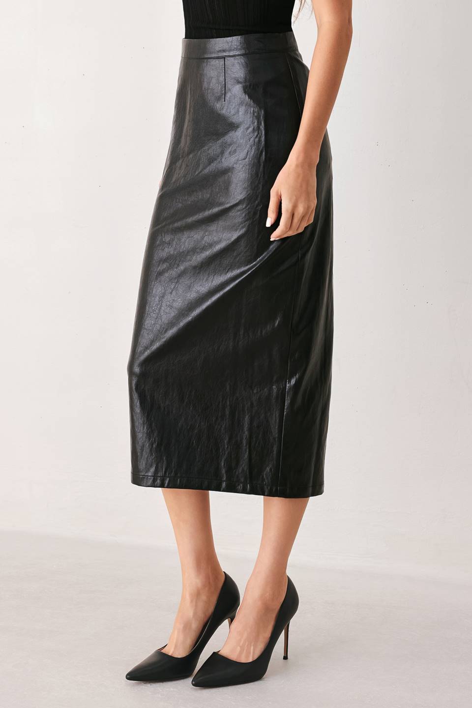 STAND TALL FAUX LEATHER PENCIL SKIRT