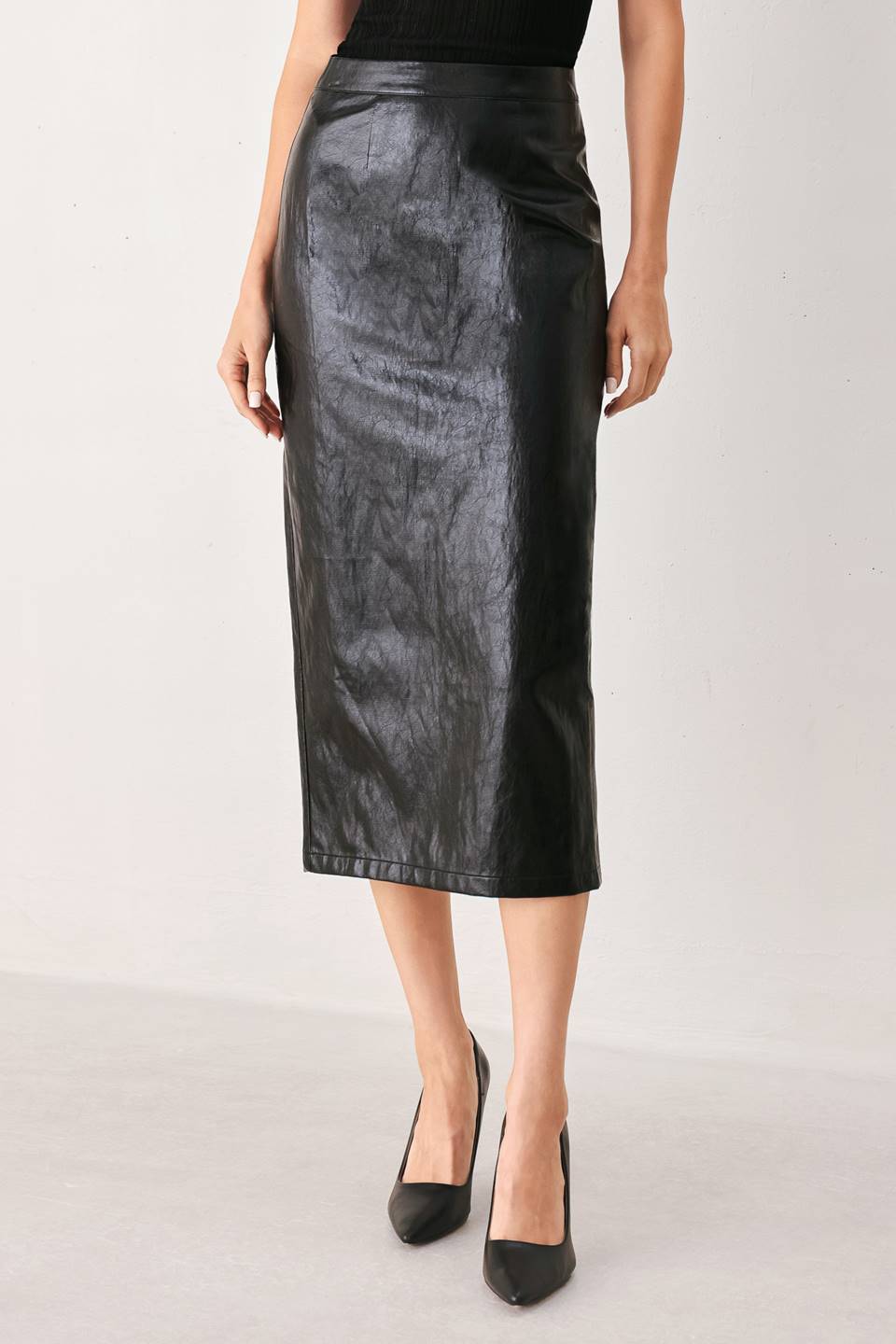STAND TALL FAUX LEATHER PENCIL SKIRT