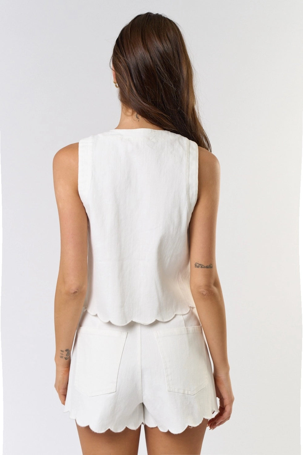 MY DARLING SCALLOPED SHORTS
